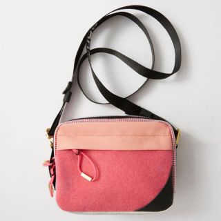 アクネストゥディオズ(Acne Studios)のAcne Studios HIDEY バッグ アクネ ショルダーバッグ ピンク(ショルダーバッグ)