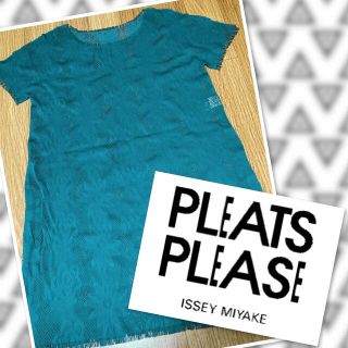 プリーツプリーズイッセイミヤケ(PLEATS PLEASE ISSEY MIYAKE)のPLEATS  PLEASE イッセイミヤケ  チュニック　グリーン(チュニック)