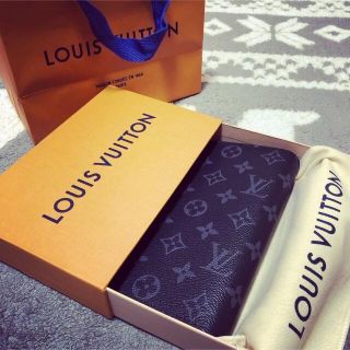 ルイヴィトン(LOUIS VUITTON)の美品LOUIS VUITTON ポルトフォイユ・ブラザ　コインケース未使用(長財布)