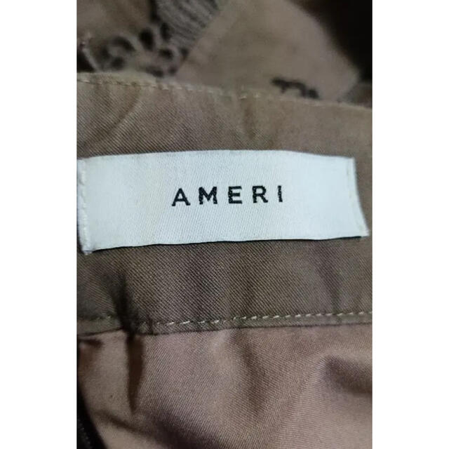 Ameri VINTAGE(アメリヴィンテージ)のアメリ　レースサロペット レディースのパンツ(サロペット/オーバーオール)の商品写真