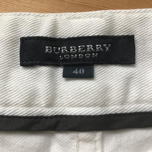 BURBERRY(バーバリー)のバーバリー　デニム　パンツ　ホワイト　40 レディースのパンツ(デニム/ジーンズ)の商品写真