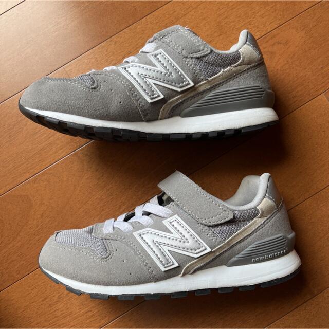 New Balance(ニューバランス)のニューバランス　996 キッズ　19 キッズ/ベビー/マタニティのキッズ靴/シューズ(15cm~)(スニーカー)の商品写真