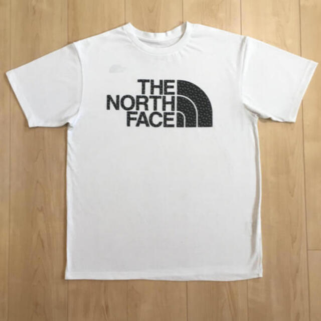 THE NORTH FACE(ザノースフェイス)の美品 ノースフェイス tシャツ メンズのトップス(Tシャツ/カットソー(半袖/袖なし))の商品写真