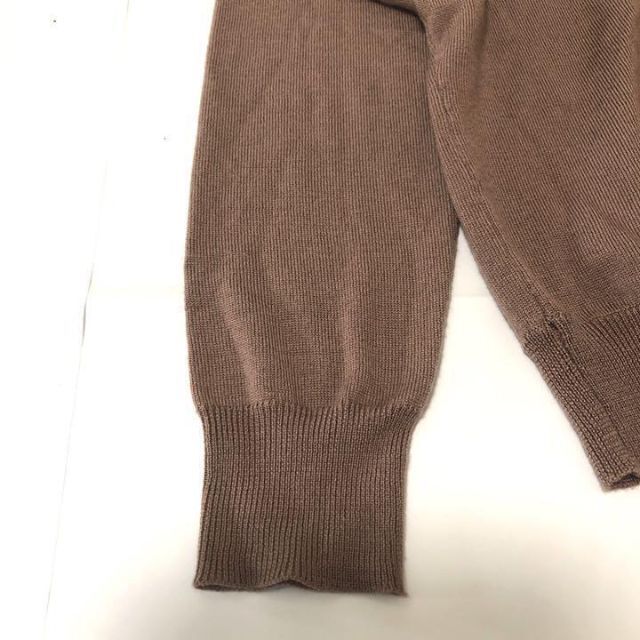 MELROSE claire(メルローズクレール)のメルローズクレール Vネック ニットセーター 薄手 春服 サイズ４ レディースのトップス(ニット/セーター)の商品写真