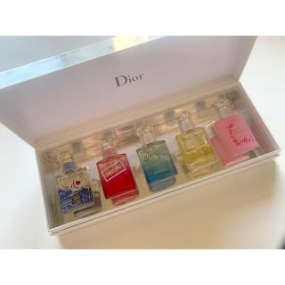 クリスチャンディオール(Christian Dior)のIN LOVE WITH DIOR ミニ香水(香水(女性用))