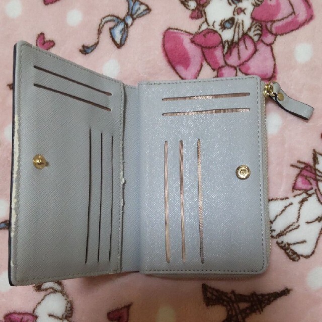 折財布　グレー レディースのファッション小物(財布)の商品写真