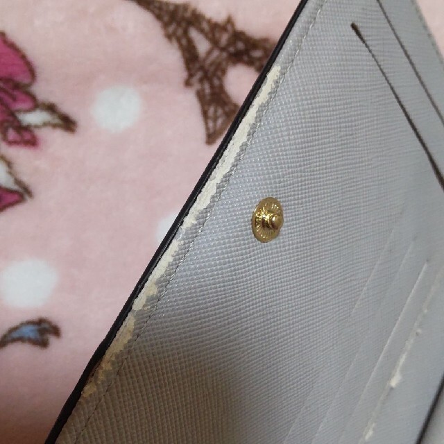 折財布　グレー レディースのファッション小物(財布)の商品写真