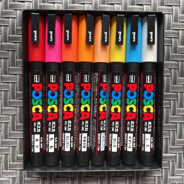 ②三菱　PC-3M uni ポスカ８色　丸芯　細字　posca