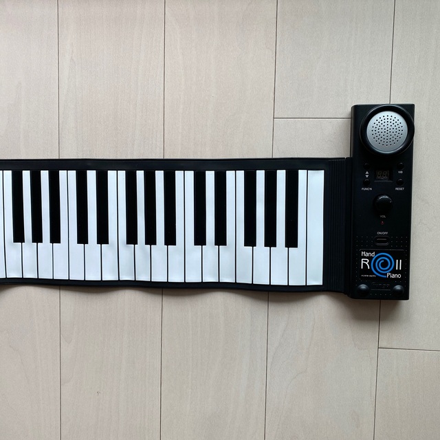 【中古品】山野楽器 ハンドロールピアノ 49鍵 楽器の鍵盤楽器(電子ピアノ)の商品写真
