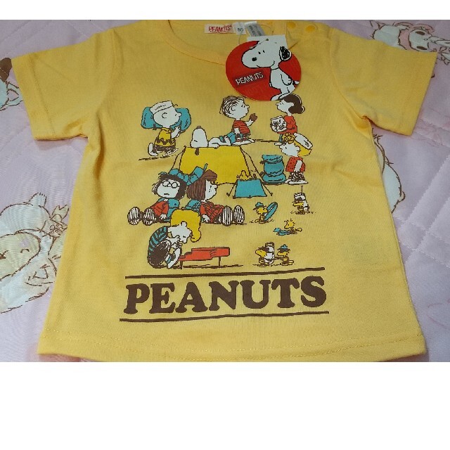 SNOOPY(スヌーピー)の新品 スヌーピー 半袖Tシャツ 2枚 90センチ キッズ/ベビー/マタニティのキッズ服男の子用(90cm~)(Tシャツ/カットソー)の商品写真