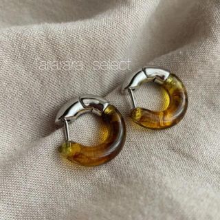 ●アクリルamber フープピアス●(ピアス)