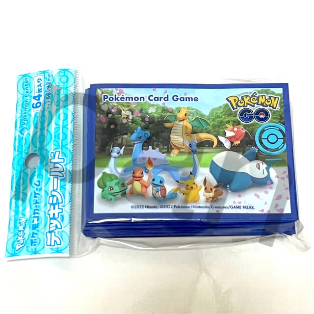 デッキシールド ポケモンGO ピカチュウ カイリュウ ラプラス ハクリュー エンタメ/ホビーのトレーディングカード(カードサプライ/アクセサリ)の商品写真