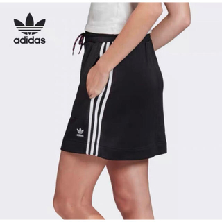 アディダス(adidas)のAdidasアディダス レディーススカート FL4101(ミニスカート)
