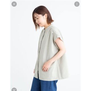 ショコラフィネローブ(chocol raffine robe)のベルギーリネンブレンド　ノースリーブブラウス　オリーブ(シャツ/ブラウス(半袖/袖なし))