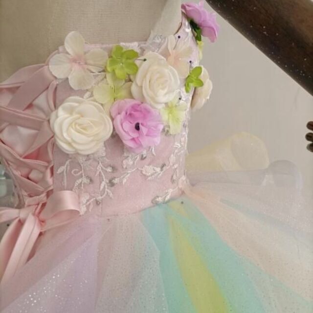 オリジナル カラードレス ピンク バラの花 ベアトッ : レディース服 デザインオ