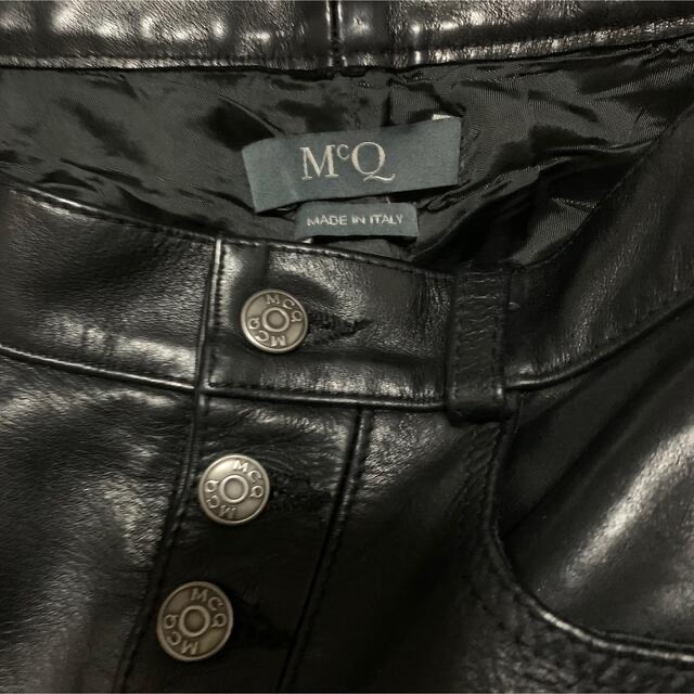 Alexander McQueen(アレキサンダーマックイーン)のAlexander McQueen lace-up leather pants レディースのパンツ(その他)の商品写真