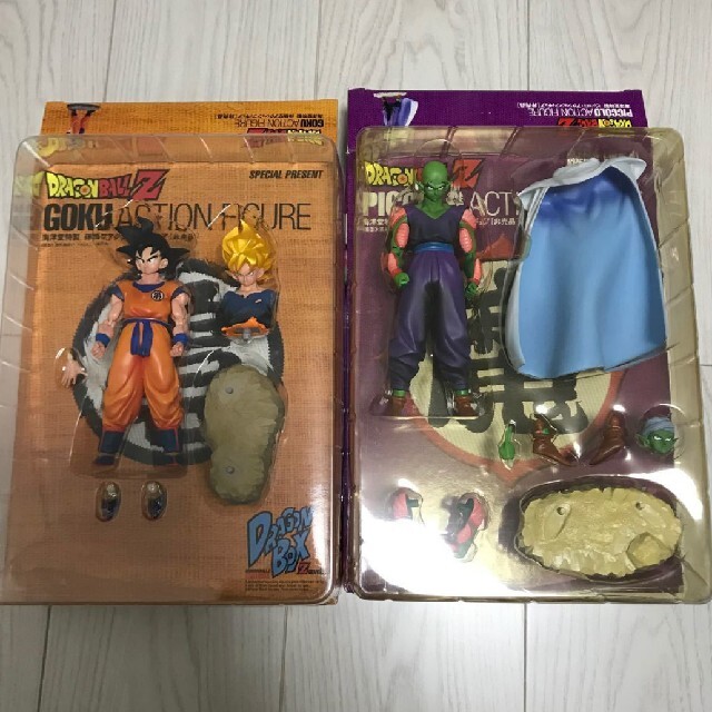 ドラゴンボール DVD特典 フィギュア 悟空 ピッコロ ドラゴンレーダー