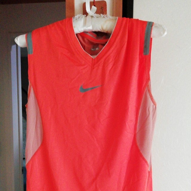 NIKE(ナイキ)のNIKE PRO トップス メンズのトップス(Tシャツ/カットソー(半袖/袖なし))の商品写真