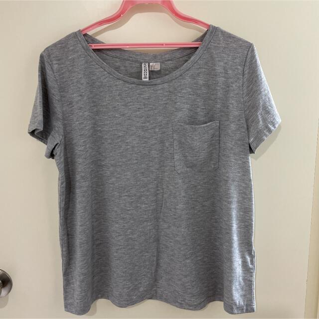H&M(エイチアンドエム)の新品　未使用　H&M Tシャツ グレー レディースのトップス(Tシャツ(半袖/袖なし))の商品写真