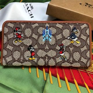 コーチ(COACH)のともちゃんさん様専用COACH ディズニー50周年記念コラボ　ブラウン(財布)