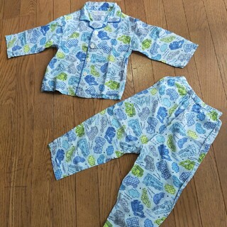 ニシマツヤ(西松屋)のキッズパジャマ　１００(パジャマ)