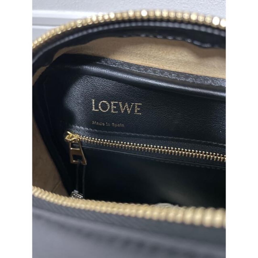 LOEWE(ロエベ)のブラック 新品未使用 LOEWE AMAZONA スクエア バッグ ショルダー レディースのバッグ(ハンドバッグ)の商品写真