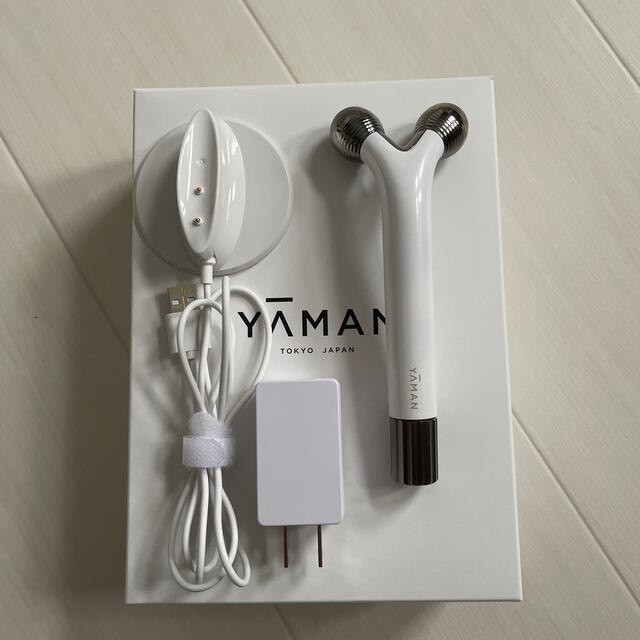 YA-MAN WAVY mini 防滴EMSトルネードローラー充電式 マイクロカヤーマン