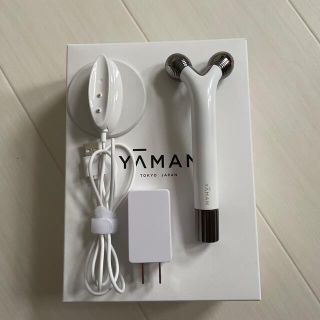 YA-MAN WAVY mini 防滴EMSトルネードローラー充電式 マイクロカ(フェイスケア/美顔器)