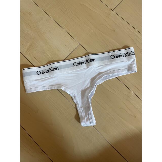 Calvin Klein(カルバンクライン)のCalvin Klein Tバック レディースの下着/アンダーウェア(ショーツ)の商品写真