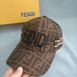 フェンディ 帽子(メンズ)の通販 100点以上 | FENDIのメンズを買うなら 
