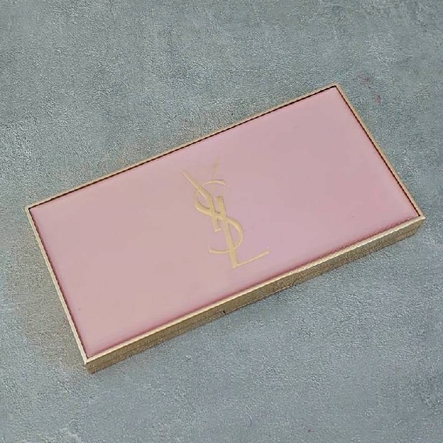 Yves Saint Laurent Beaute(イヴサンローランボーテ)の限定 イヴサンローラン メイクパレット シマー ラッシュ アイシャドウ リップ コスメ/美容のベースメイク/化粧品(アイシャドウ)の商品写真