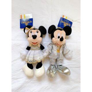 ディズニー(Disney)の【新品・未使用】ミッキー ミニー ぬいぐるみバッジ(キャラクターグッズ)