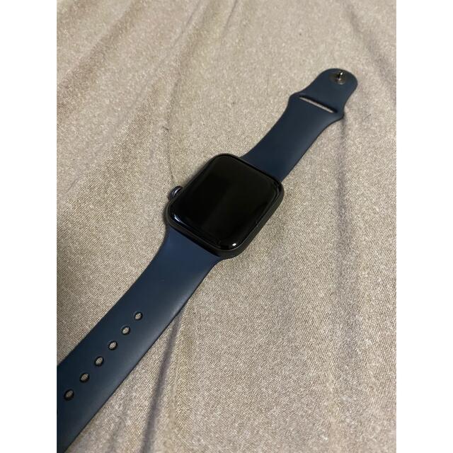 Apple Watch(アップルウォッチ)のApple Watch SE（GPSモデル）- 44mmスペースグレイ メンズの時計(腕時計(デジタル))の商品写真