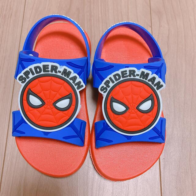 【新品未使用】スパイダーマン  サンダル　15センチ キッズ/ベビー/マタニティのキッズ靴/シューズ(15cm~)(サンダル)の商品写真