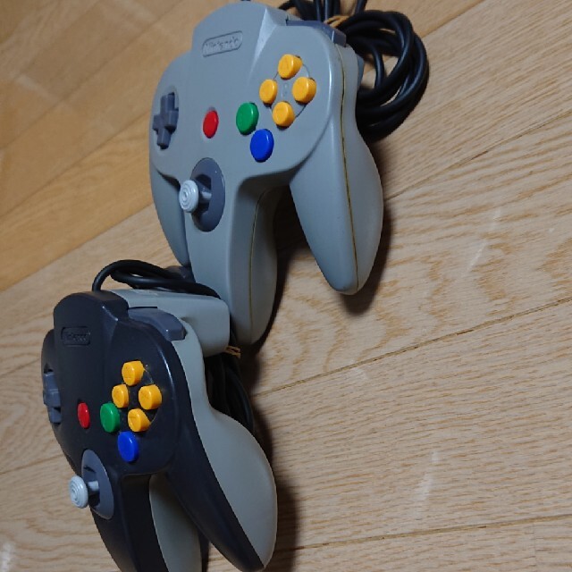 NINTENDO 64(ニンテンドウ64)の【NINTENDO64 ゲーム機本体】ジャンク品 エンタメ/ホビーのゲームソフト/ゲーム機本体(家庭用ゲーム機本体)の商品写真