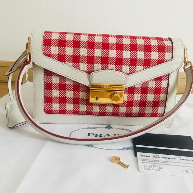 大人気完売品　PRADA　プラダ　ナイロンショルダーバッグ　チェック