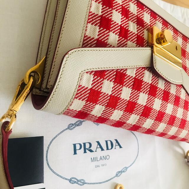 激レア　PRADA プラダ　紗栄子さん愛用　チェック　ハンドバッグ　クラッチ　赤