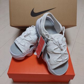 ナイキ(NIKE)の23cm　ナイキ　ココサンダル　NIKE　厚底CI8798 100エアマックス(サンダル)