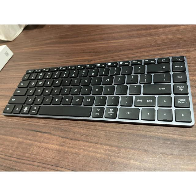 HUAWEI(ファーウェイ)のHUAWEI Ultrathin Keyboard スマホ/家電/カメラのPC/タブレット(PC周辺機器)の商品写真