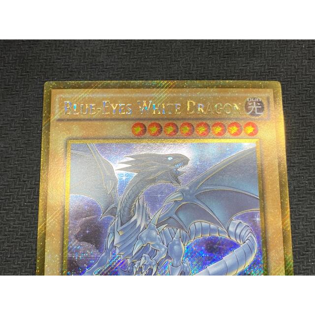 【準美品】BLUE EYES WHITE DRAGON  英語版ゴルシク エンタメ/ホビーのトレーディングカード(シングルカード)の商品写真