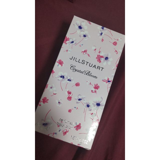 JILLSTUART(ジルスチュアート)の【ちびまるちゃんさん専用】JILLSTUART Crystal Bloom コスメ/美容のボディケア(ボディローション/ミルク)の商品写真