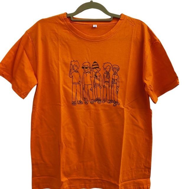 オレンジ　Ｔシャツキュートなキャラ レディースのトップス(Tシャツ(半袖/袖なし))の商品写真