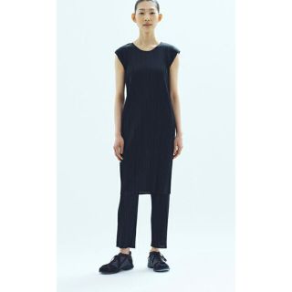 PLEATS PLEASE ISSEY MIYAKE(ミニワンピース)のフリマアイテム一覧 PLEATS PLEASE ISSEY MIYAKE(ミニワンピース)のフリマアイテム一覧