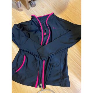 ナイキ(NIKE)のナイキ未使用の水着です(水着)