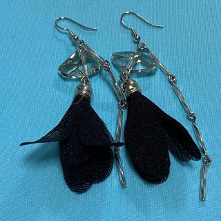 お値下げ！【ハンドメイド】キラキラ揺れるピアス(ピアス)