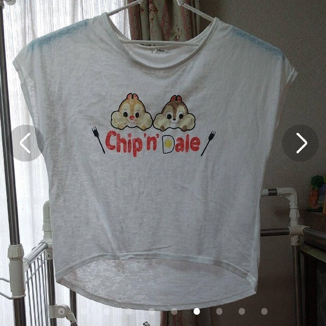 Disney(ディズニー)の＜2枚組＞ タンクトップ & ノースリーブ セット  M    チップ＆デール レディースのトップス(Tシャツ(半袖/袖なし))の商品写真