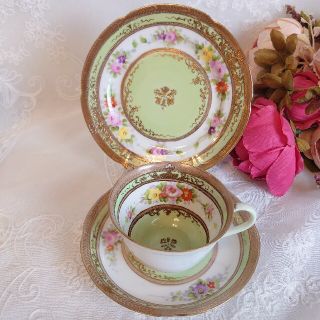 ノリタケ(Noritake)のオールドノリタケ　カップ＆ソーサー　プレート　トリオ　薔薇(食器)