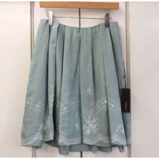 フォクシー(FOXEY)の新品 FOXEY Skirt Linen Flower レーススカート(40)(ひざ丈スカート)