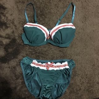 チュチュアンナ(tutuanna)の【tutuanna】新品ブラショーツセット(ブラ&ショーツセット)