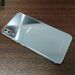 ゼンフォン(ZenFone)のASUS Zenfone 5z シルバー 128GB(スマートフォン本体)